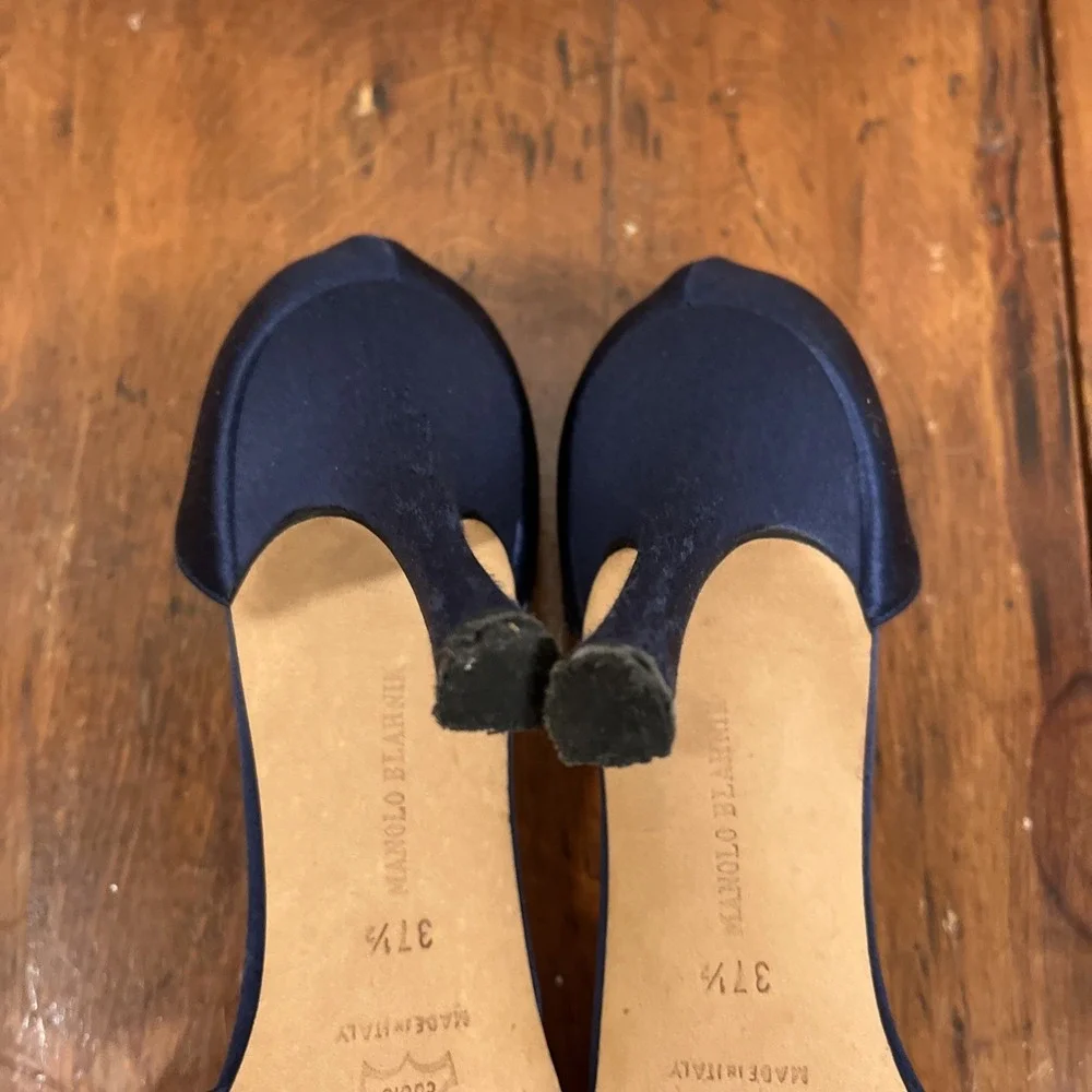 MANOLO BLAHNIK d'Orsay Navy Blue Satin Silver Pumps 37.5 Wedding, Authentic